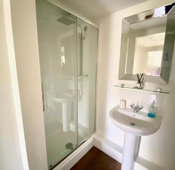 Deluxe-studio, Kings Head Bawburgh