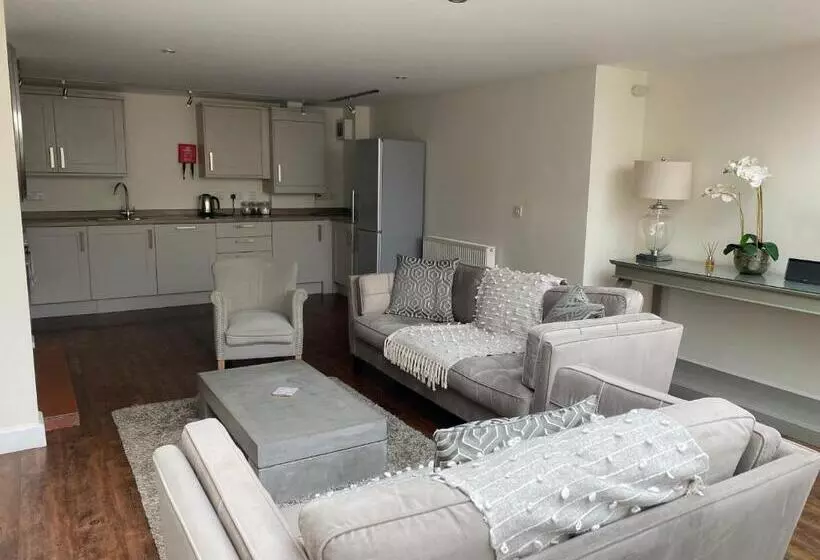 Deluxe-studio, Kings Head Bawburgh
