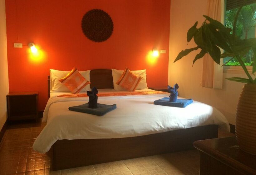 بنجلو ديلوكس, Loma Resort