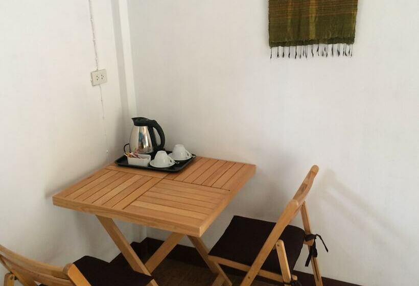 بنجلو ديلوكس, Loma Resort