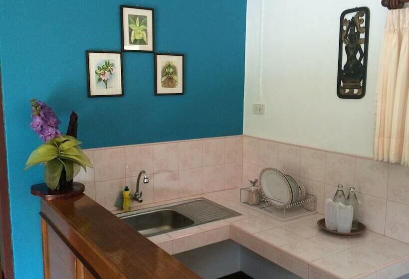 بنجلو ديلوكس, Loma Resort