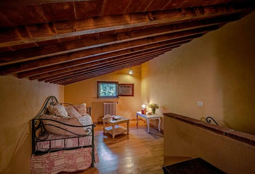 2침실 아파트 풀장 전망, Pian Delle More