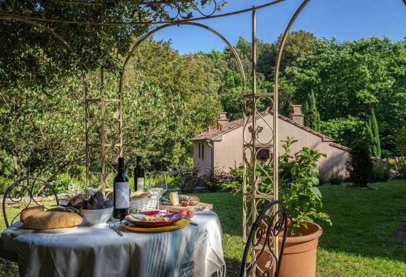 2침실 아파트 풀장 전망, Pian Delle More