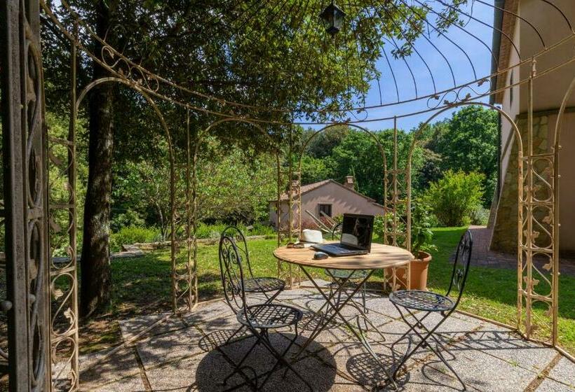 2침실 아파트 풀장 전망, Pian Delle More