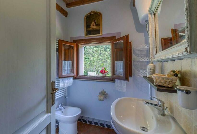 2침실 아파트 풀장 전망, Pian Delle More