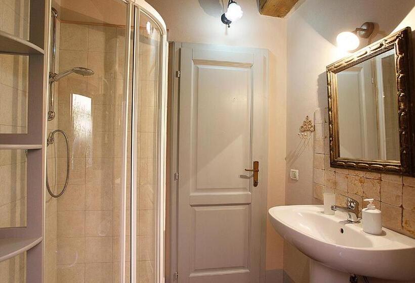 2침실 아파트 풀장 전망, Pian Delle More