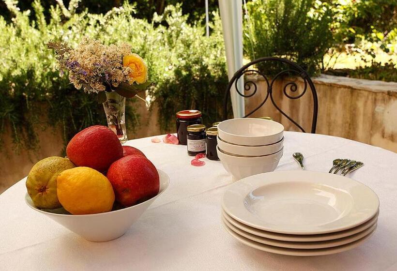 2침실 아파트 풀장 전망, Pian Delle More