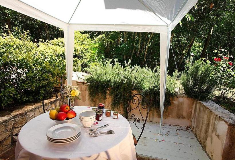 2침실 아파트 풀장 전망, Pian Delle More