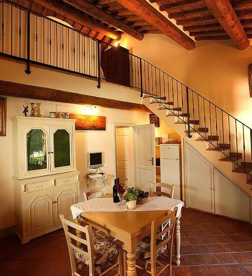 2침실 아파트 풀장 전망, Pian Delle More