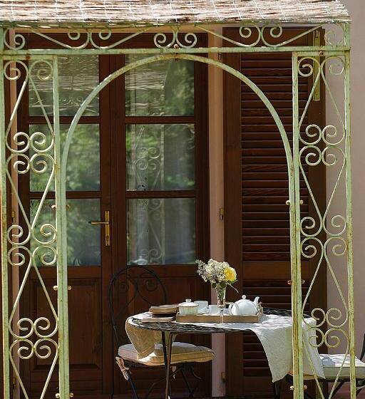 2침실 아파트 풀장 전망, Pian Delle More