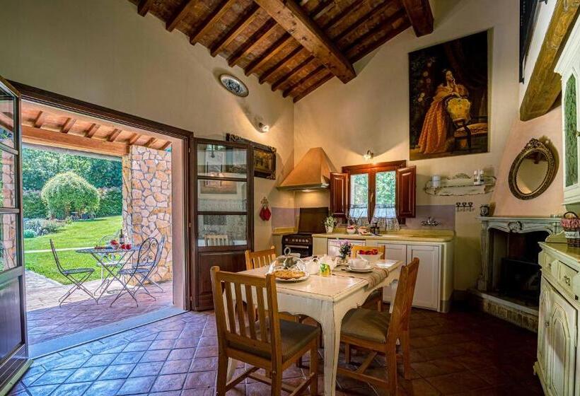 2침실 아파트 풀장 전망, Pian Delle More