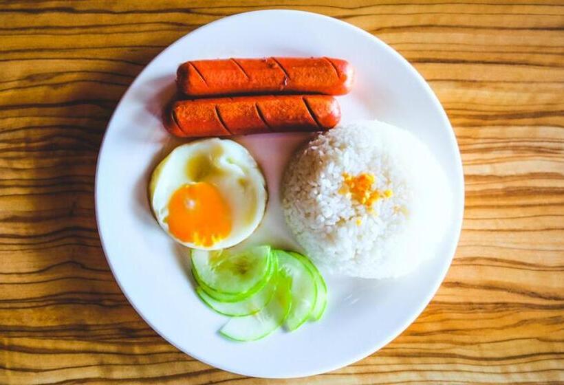 استودیوی لوکس, Sebastien