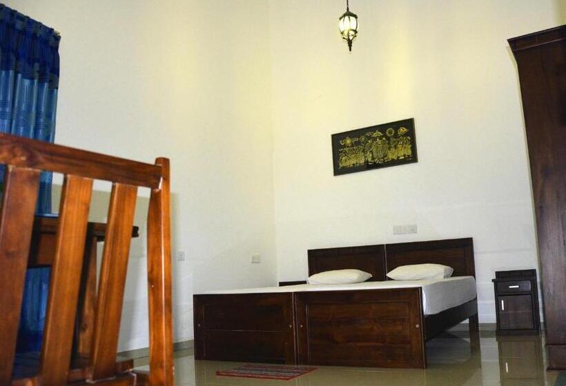 Номер Superior, Serenity Lake Resort Yala