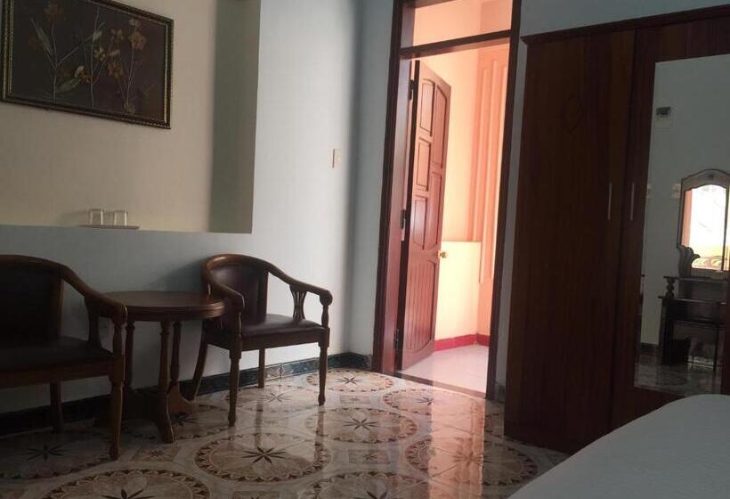 اتاق لوکس, Star Binh Duong