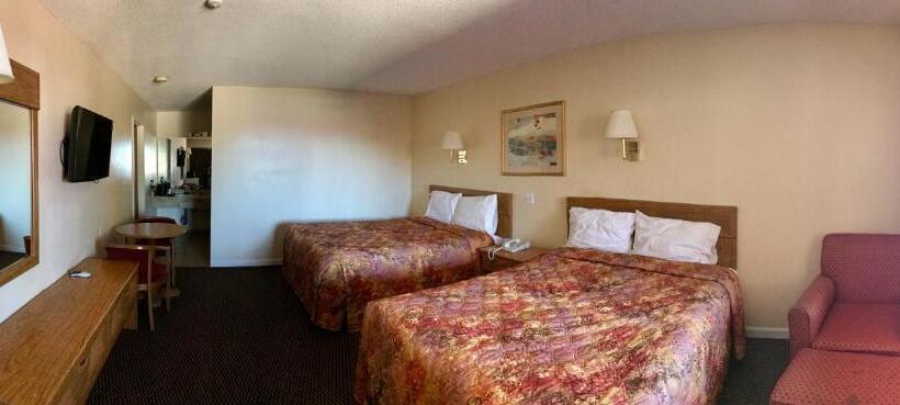 스탠다드 트리플 룸, Regal Inn Las Vegas New Mexico
