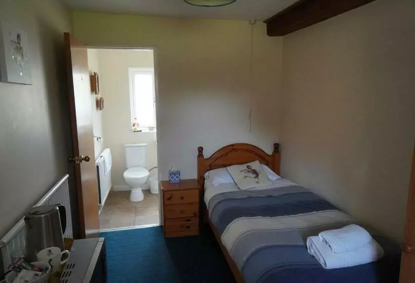 Standard Yhden Hengen Huone, Common Farm Motel