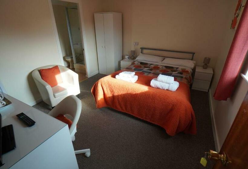 Номер Стандарт, Common Farm Motel