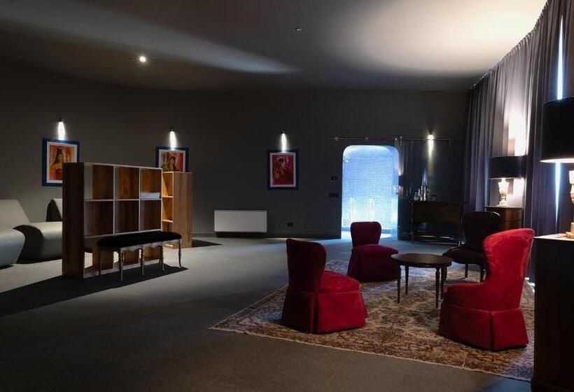 جناح جونيور, Borgodoro  Natural Luxury Bio Farm