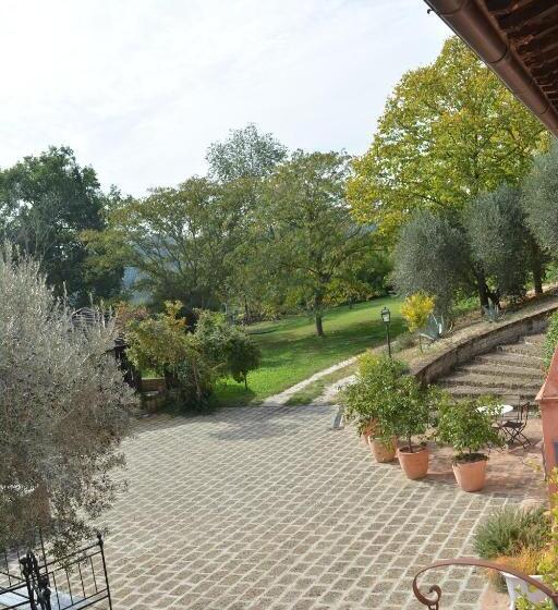 جناح سوبيريور, Borgodoro  Natural Luxury Bio Farm