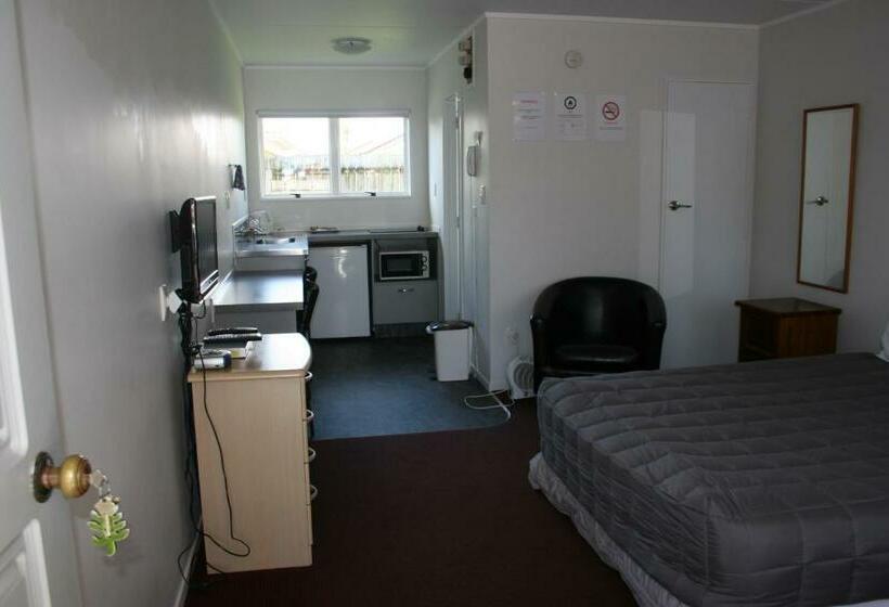 Студия Стандарт, Burgundy Rose Motel