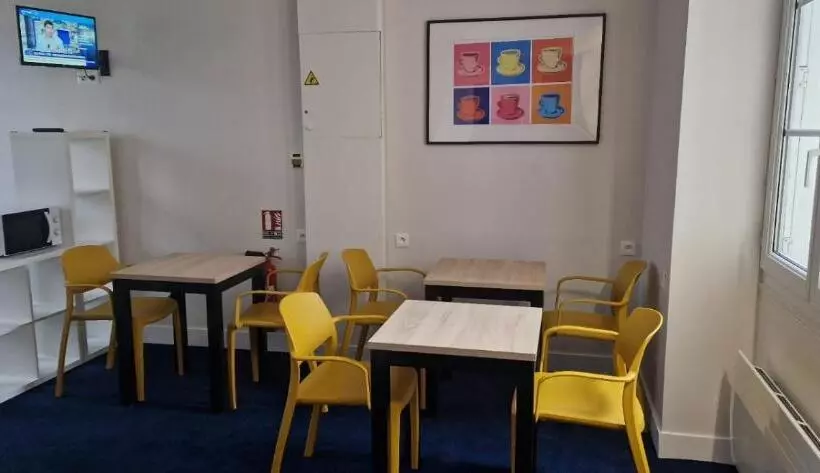 Quarto Triplo Comfort, Armor Hôtel