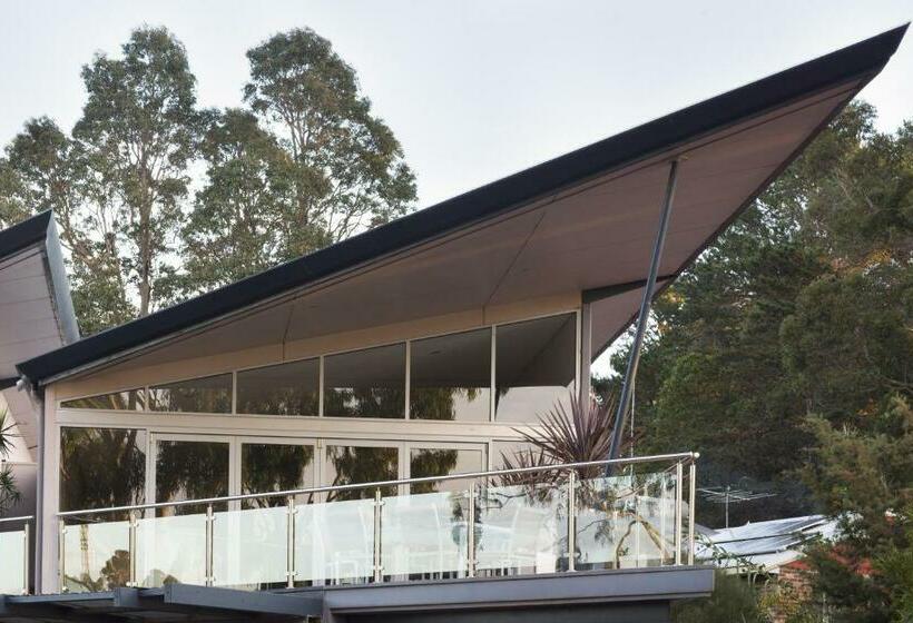 شقة غرفتين, Central Avenue Apartments