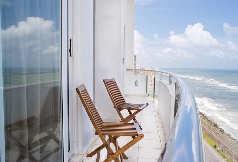 Люкс Вид на Море, Ocean Edge Suites & Hotel Colombo
