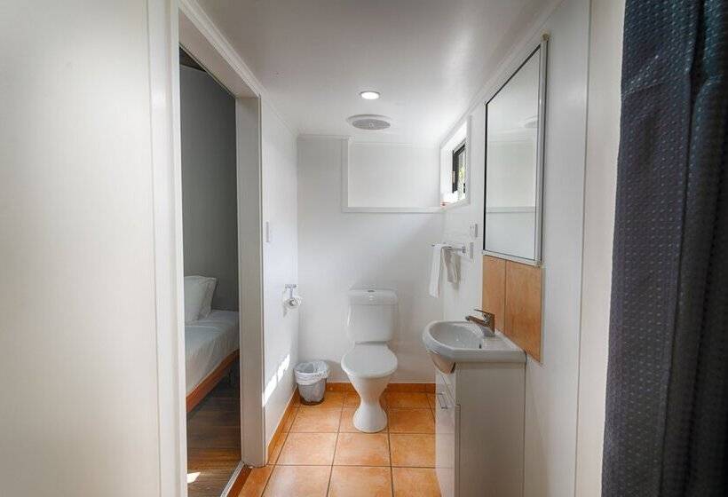 Номер Стандарт, Pks Jungle Village