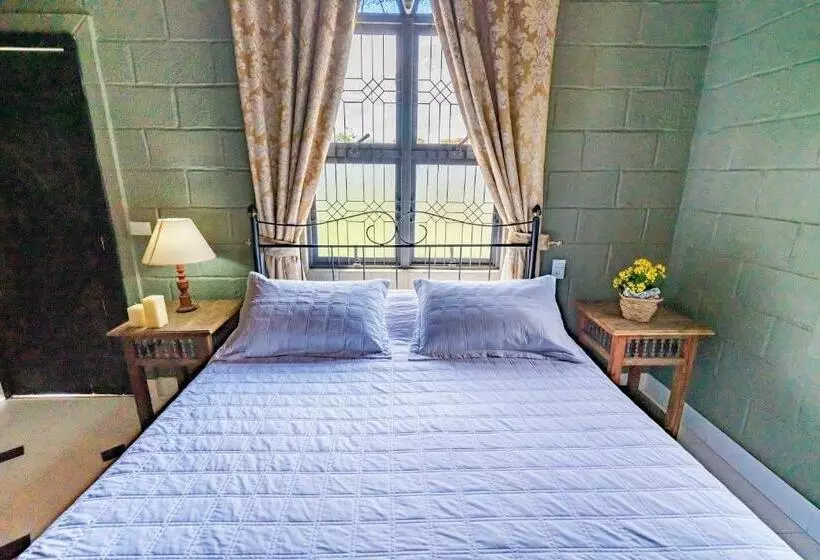 デラックスルーム, Pousada Camelot Inn