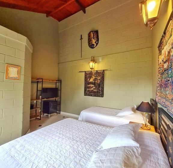 디럭스 룸, Pousada Camelot Inn
