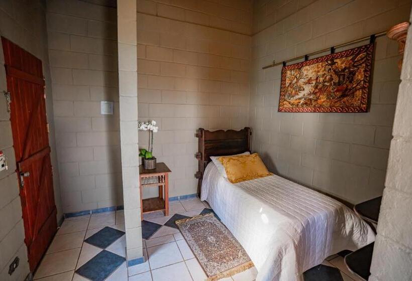 스탠다드 룸, Pousada Camelot Inn