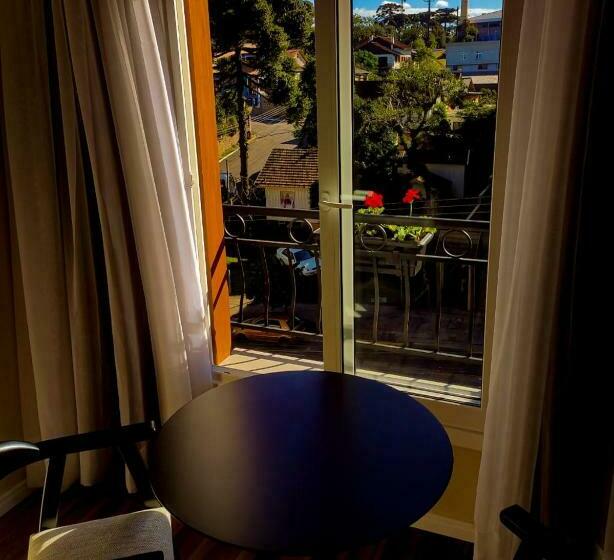 디럭스 룸, Querencia