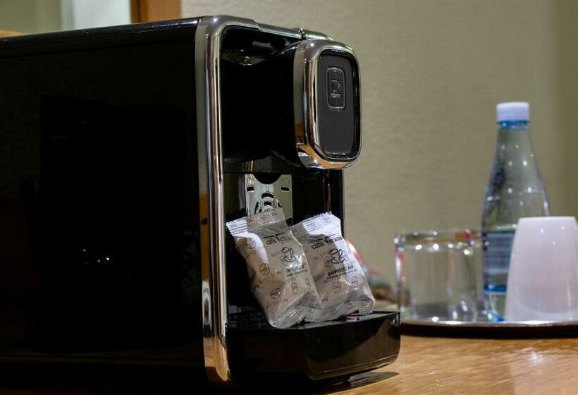 带大床的标准间, River City Inn