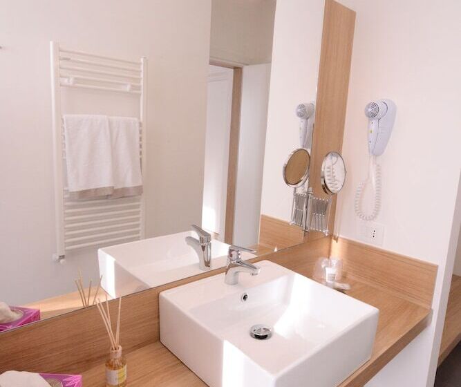 חדר סופריור עם מרפסת, Sicilia Hotel Spa