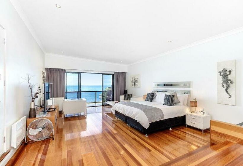 Люкс Deluxe Кровать Кинг, The Madsen Boutique