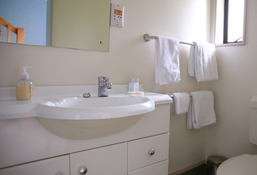 اتاق استاندارد, Tussock Grove Boutique