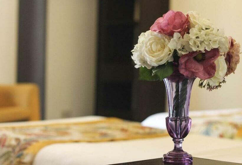 غرفة قياسية مطلّة علي الحديقة, Lio Villas Resort