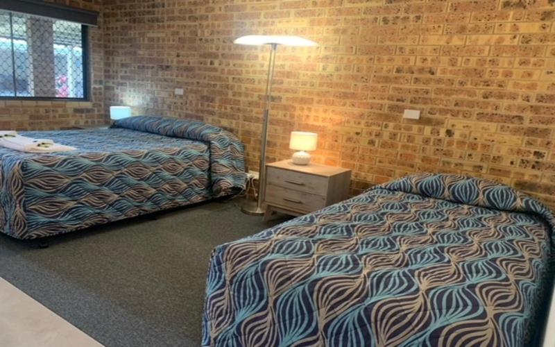 Семейный Номер, Golden Beach Motor Inn, Caloundra