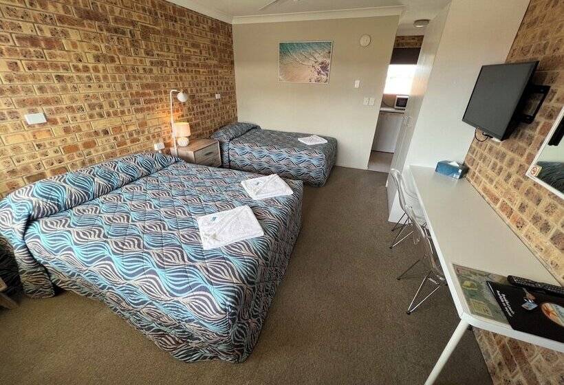 Номер Стандарт, Golden Beach Motor Inn, Caloundra