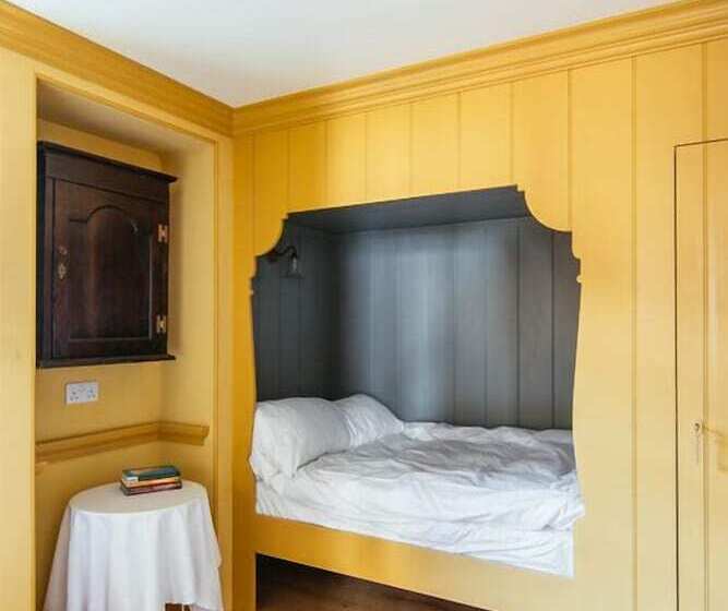 خانه 3 خوابه, The Pavilion At Lamb S House