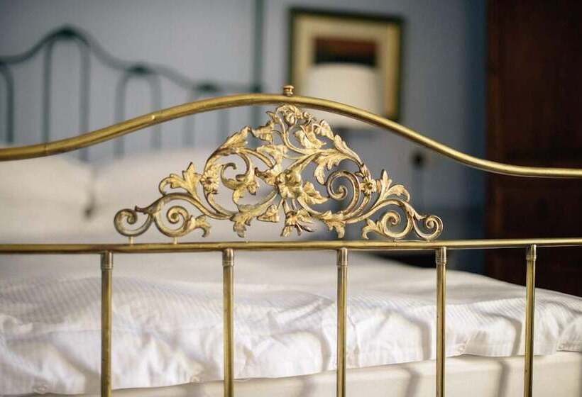 خانه 3 خوابه, The Pavilion At Lamb S House