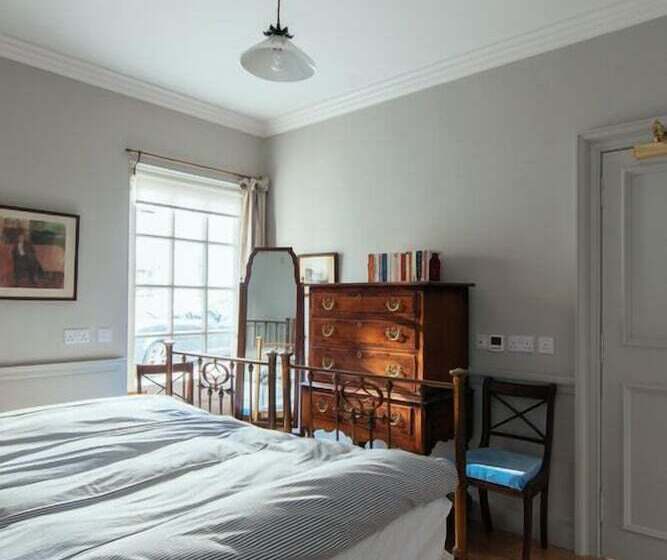 خانه 3 خوابه, The Pavilion At Lamb S House