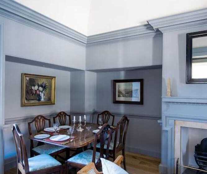 خانه 3 خوابه, The Pavilion At Lamb S House