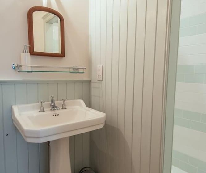 خانه 3 خوابه, The Pavilion At Lamb S House