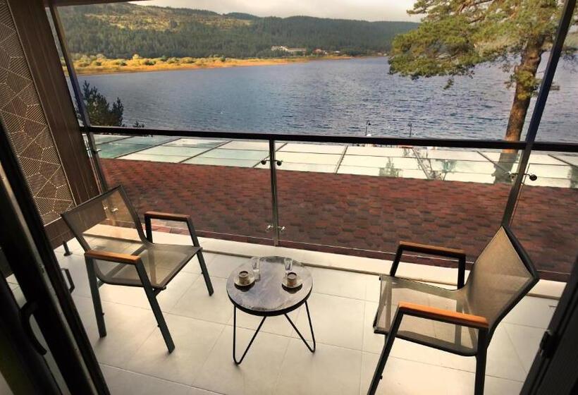 חדר סטנדרט עם מרפסת, Abant Kosk Oteli