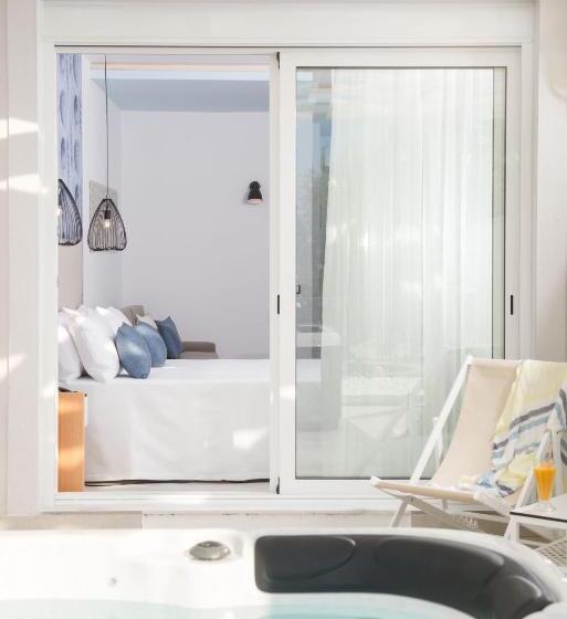 اتاق سوپریور با چشمانداز دریا, Akti Belvedere Color & Essence