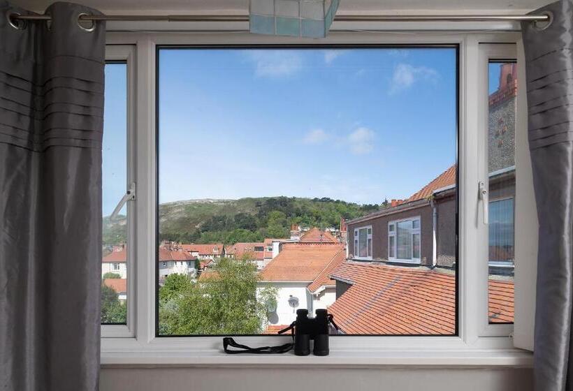 Quarto Estandar, Rosaire Guest House