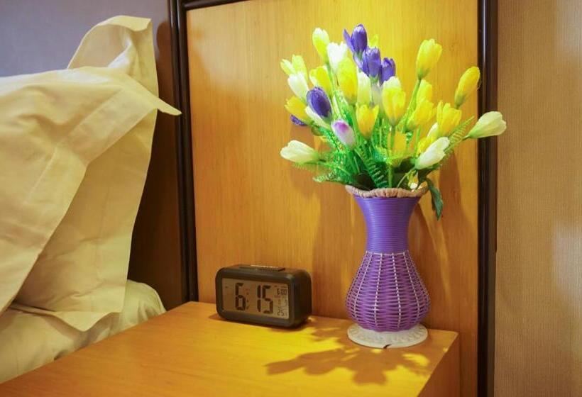 سوییت اجرایی, 2000 Hotel Downtown Kigali