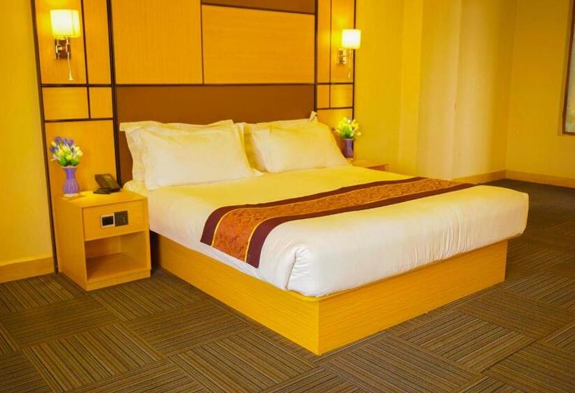 سوییت اجرایی, 2000 Hotel Downtown Kigali