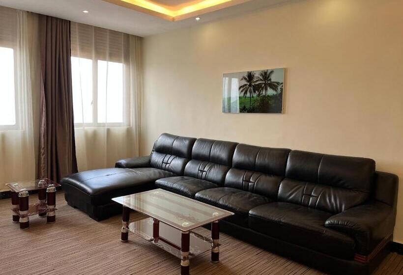 سوییت اجرایی, 2000 Hotel Downtown Kigali